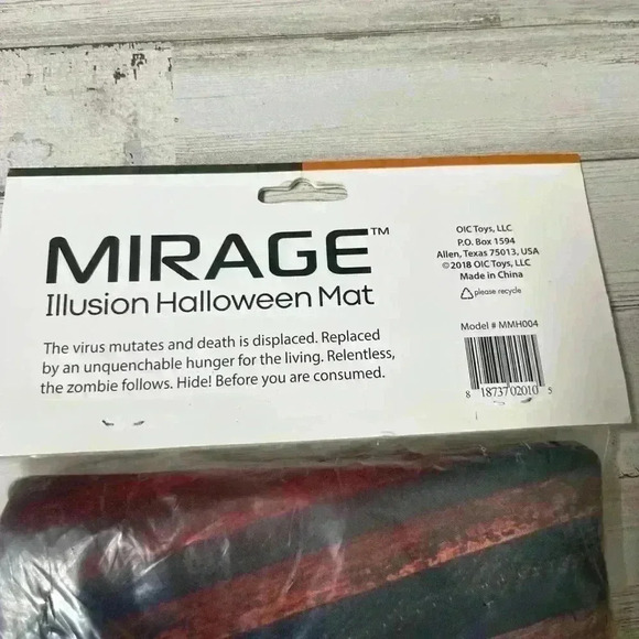 Zombie Mirage Halloween Mat Optical Illusion Mat Brand New in Package - Picture 6 of 8